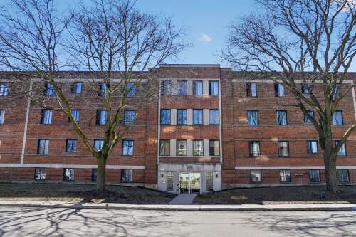 N/D - 1340, Ch. Regent apt. 14