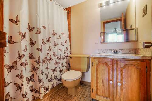 Ensuite bathroom