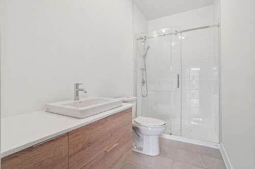 Ensuite bathroom