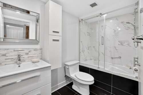 Ensuite bathroom
