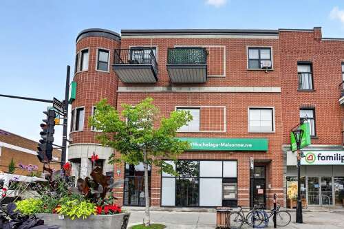 N/D - 3881, Rue Ontario E. apt. 305