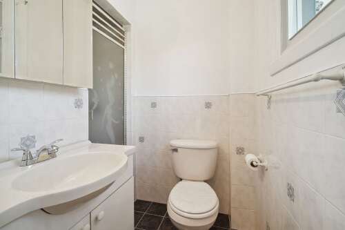 Ensuite bathroom