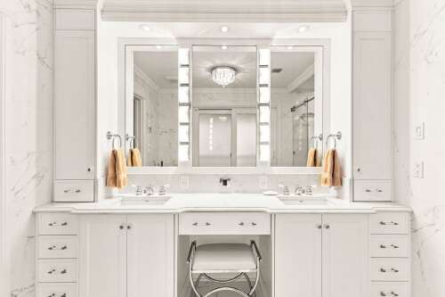 Salle de bains attenante à la CCP