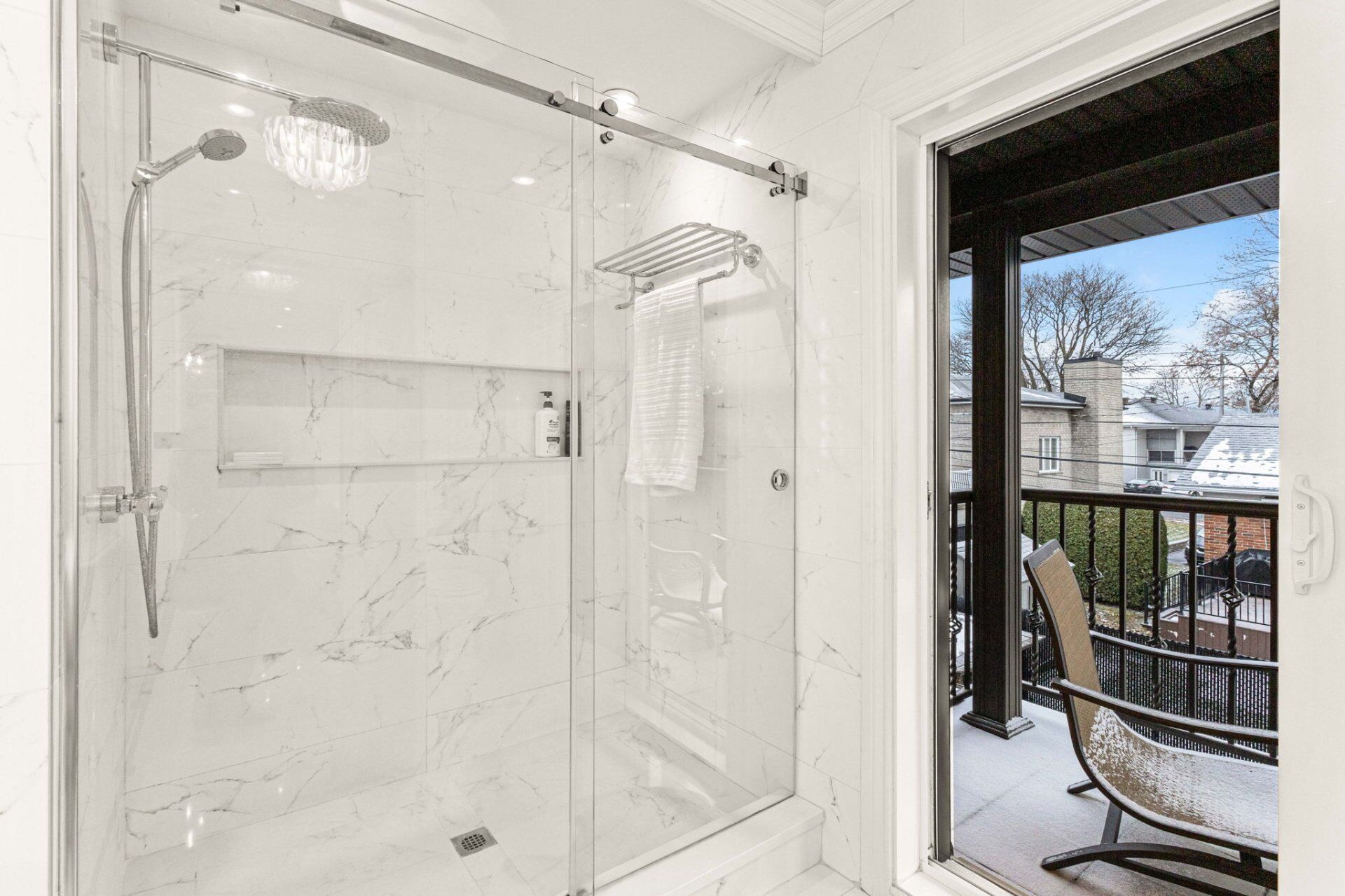 Salle de bains attenante à la CCP