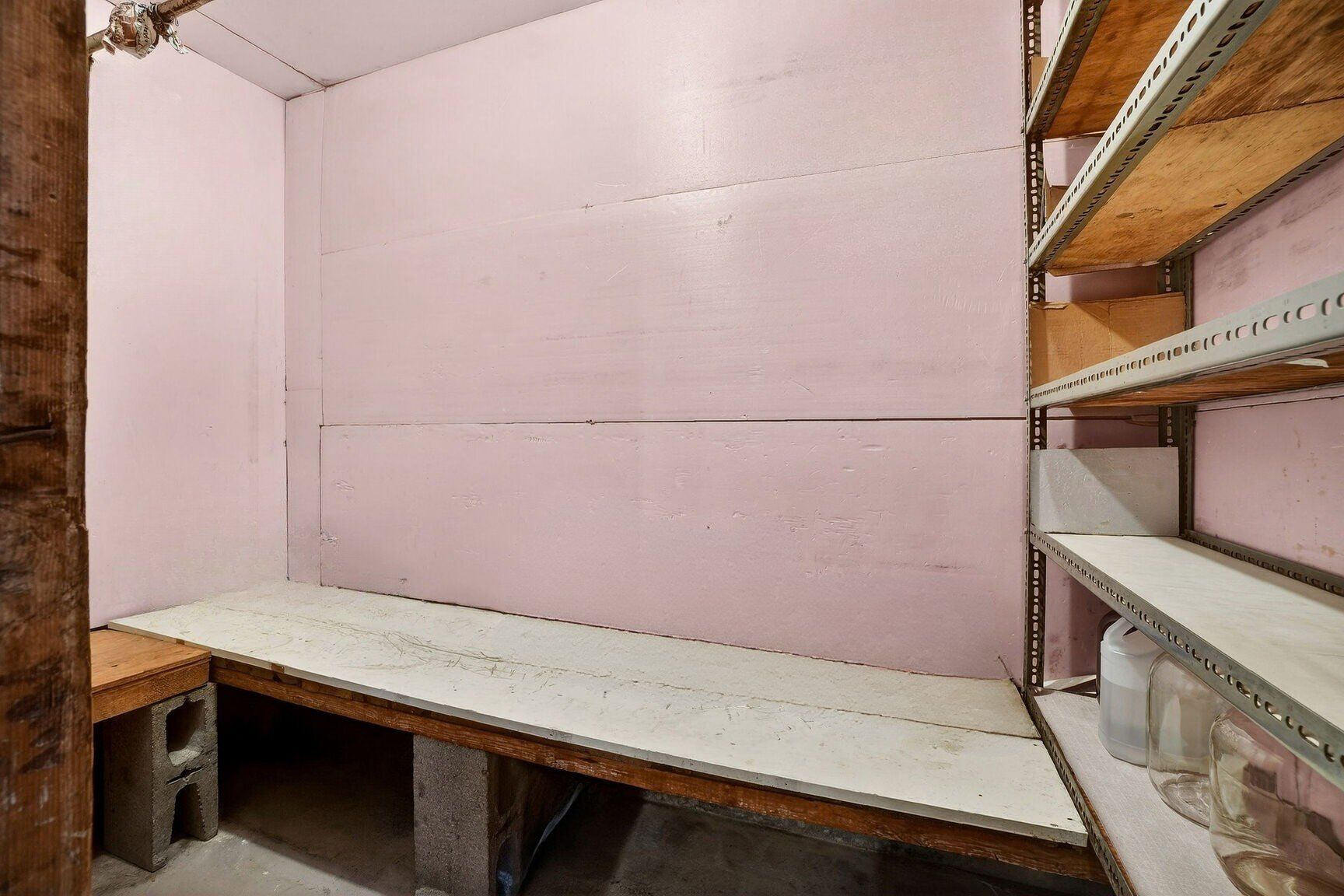 Cave/ chambre froide