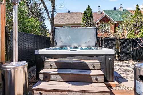 Hot tub