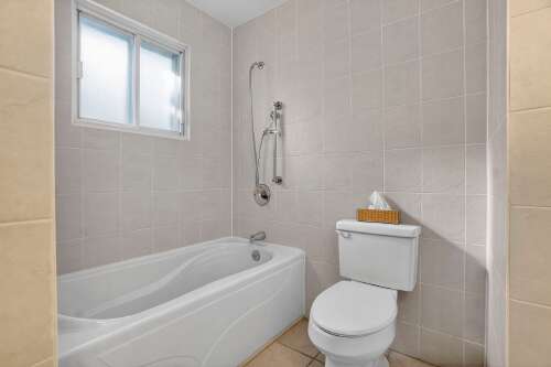 Salle de bains attenante à la CCP