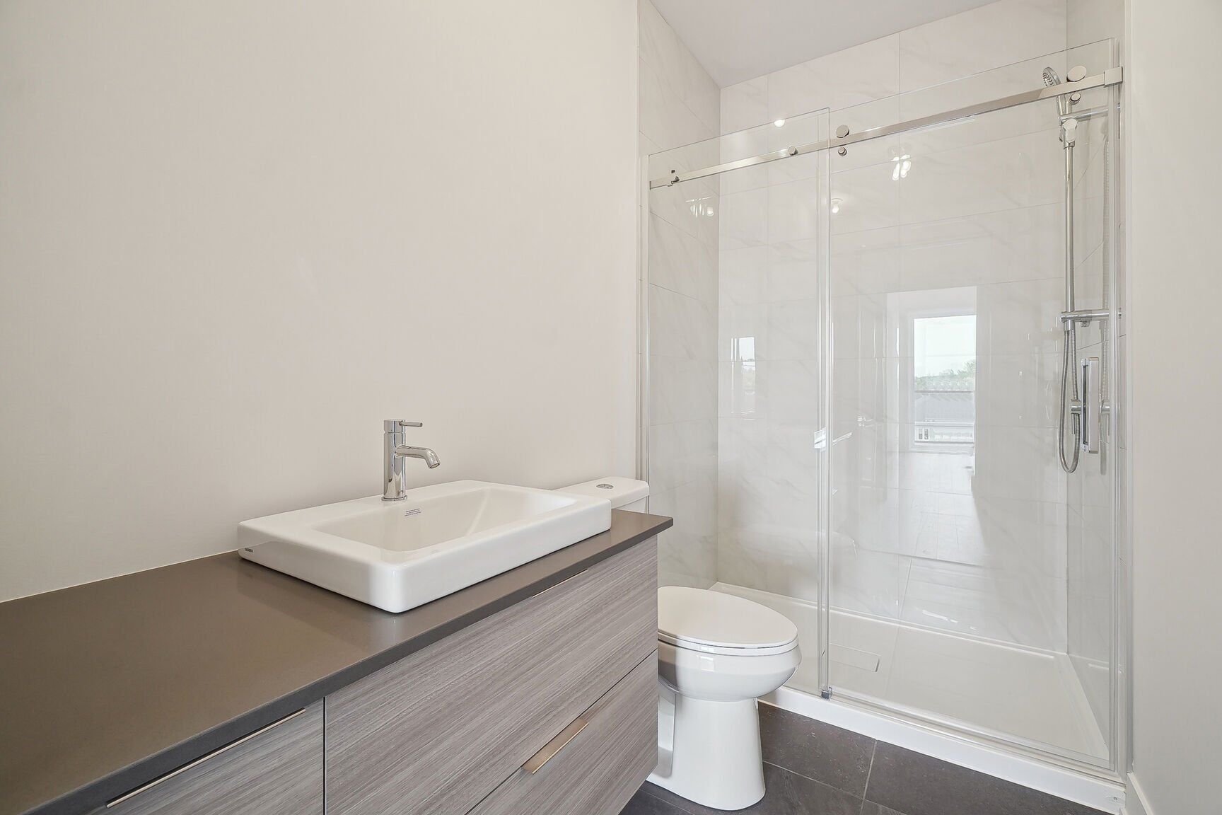 Salle de bains attenante à la CCP